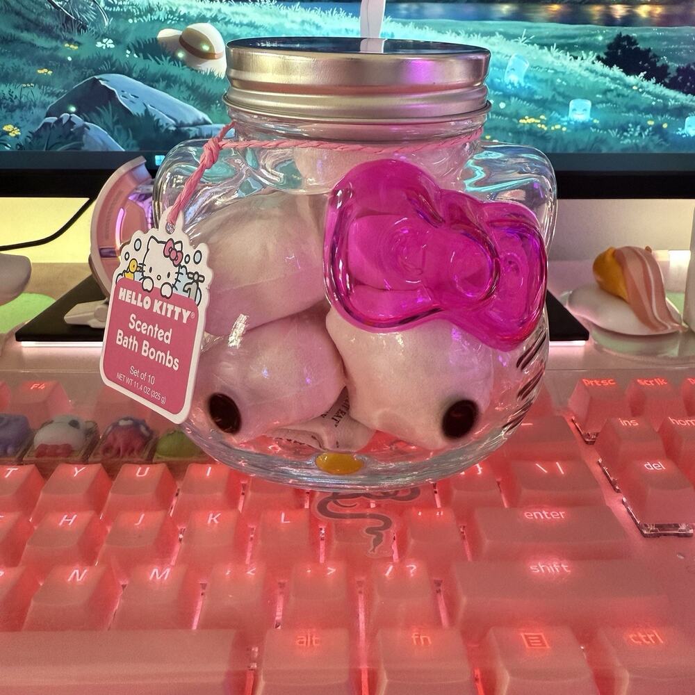 Hello Kitty Bath Bombs 10pc Glass Jar Lid Scented Strawberry 2025 Sanrio READ